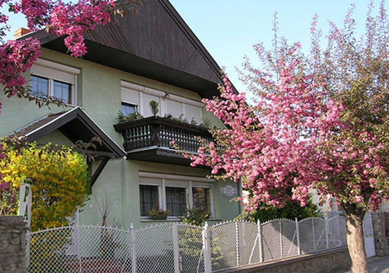 Rohonci Vendeghaz Hotel Koszeg Bagian luar foto