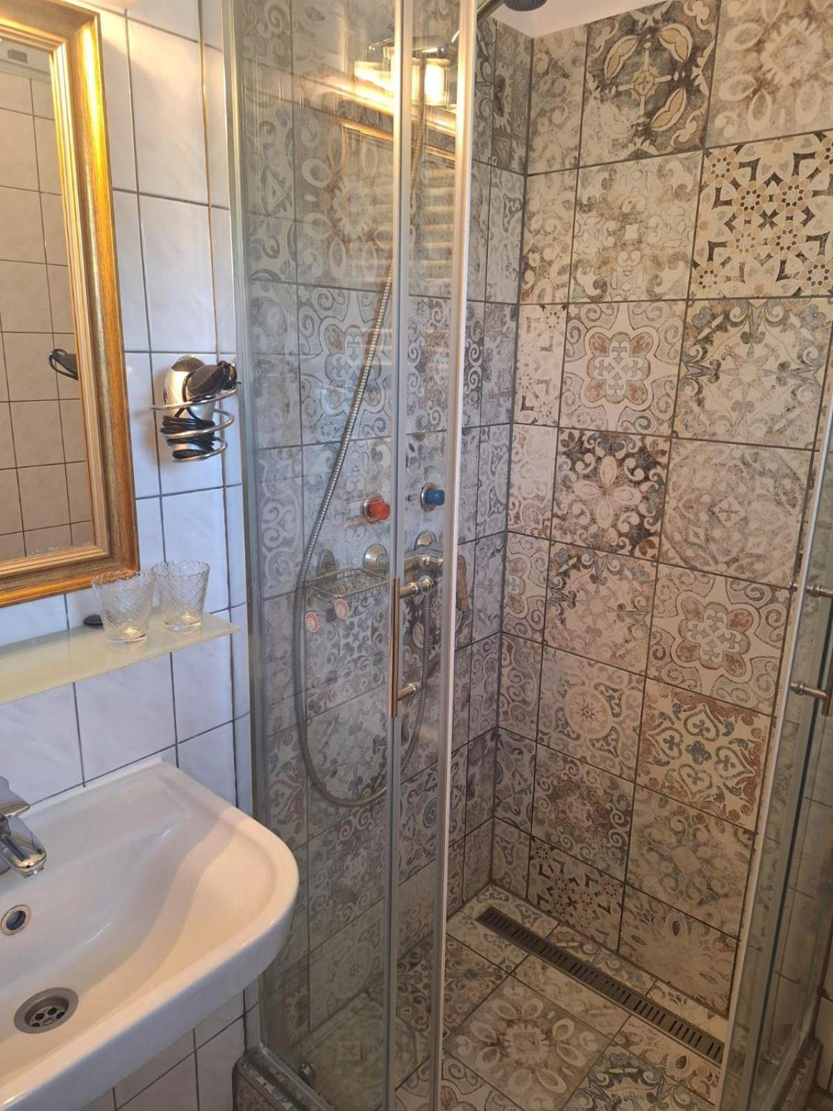 Rohonci Vendeghaz Hotel Koszeg Bagian luar foto